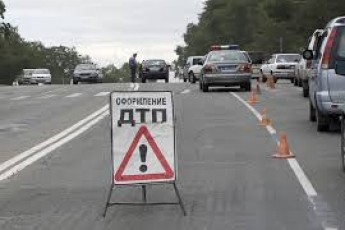 У Львові водій джипа помер за кермом та врізався у маршрутку