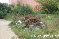 На 33-ому кварталі у Луцьку - стихійне сміттєзвалище