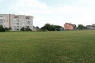 У Луцькій мерії не знають, як відібрати у Василя Столяра стадіон у Теремно