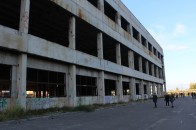 «Мандрівний вішак» у Луцьку: центр міста перетворився на нетрі Нью-Йорка