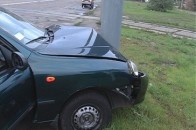 У Києві на іномарці розбилась молода компанія