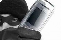 На Волині у чоловіка поцупили мобільний телефон просто з подвір'я