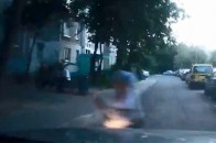 П'яний лучанин вискочив на дорогу і потрапив під колеса вантажівки