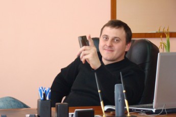 Романюк запропонував депутату міськради роботу в собачому притулку