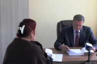 У будинку в центрі Луцька протікає нещодавно відремонтований дах