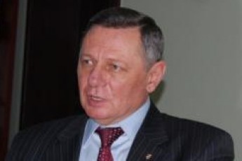 Поки лучани тонуть у багнюці у власних дворах, влада «годує» їх обіцянками