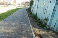 У Володимирі-Волинському ще не доремонтували проспект, а тротуар уже почав просідати