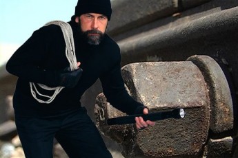 Волинянина, який намагався викрасти рейки, застукали «на гарячому»
