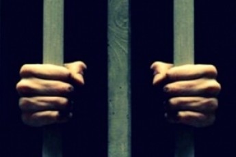 На Вінниччині п'яний чоловік до смерті забив поліном свою коханку