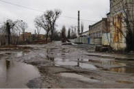 Мешканці вулиці Сосюри у Луцьку тонуть у багнюці