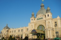 У Львові чоловік прожив три доби з мертвою жінкою та викинув її тіло на вокзалі