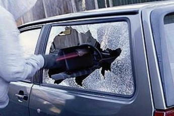 У Луцьку горе-водій викрав авто і одразу втрапив на ньому в ДТП