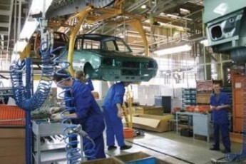 Працівників Луцького автозаводу годують «завтраками». Зарплати немає вже 4 місяці