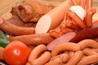 Лучанин намагався вкрасти ковбасу в місцевому супермаркеті