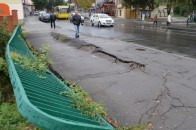 У центрі Луцька взялися за ремонт мосту
