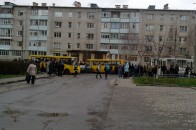 Потрійна ДТП у Луцьку: не розминулися легковик, маршрутка і тролейбус