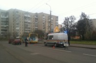 У Луцьку тролейбус наїхав на жінку літнього віку просто на зупинці