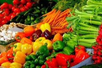 У Ялті отруїлося 40 осіб продуктами, що придбали на стихійних ринках
