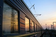 Під Луцьком потяг ледь не наїхав на людину