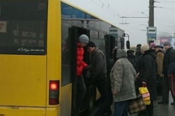 Приміські маршрутки – головна причина брудного повітря у Луцьку?