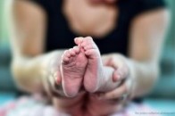В Івано-Франківській області батьки-алкоголіки вбили своє немовля уві сні