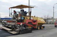 Як у Луцьку ремонтують дорогу біля «варшавки»