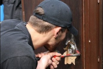 На Волині п’яний злодій-рецидивіст «почистив» квартиру двічі за день