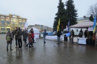Євромайдан у Луцьку змив осінній дощ