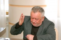 Клімчук хоче перевірити роботу благодійних фондів