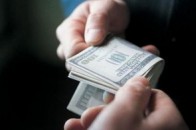 На Рівненщині міліціонер видурив 7 тисяч доларів за покривання злочину