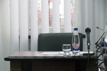 Луцькі депутати не повідомили про сесію прокурора щоб не заважав глумитись над Земельним кодексом?