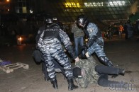 Столична влада і міліція спростовують факт смерті дівчини від побиття «Беркутом»