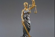 Лучанку заарештували на два місяці за привласнення понад 50 тисяч