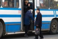 У Луцьку пенсіонерка зламала ногу, виходячи з тролейбуса