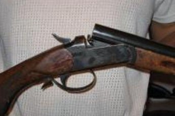 На Волині чоловік залякував сусідів гвинтівкою