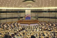 Європарламент хоче скасувати візи для українців і запровадити санкції проти підлеглих Януковича