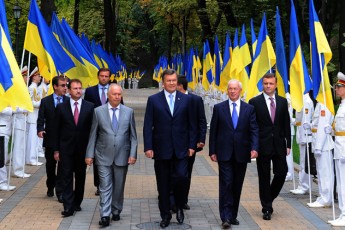 У США розглядають введення санкцій до представників української влади