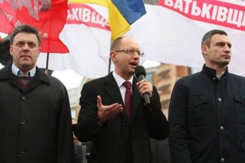 Опозиція робить помилку відмовляючись вести переговори з Януковичем, - Кваснєвський