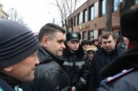 У Луцьку даішники зупинили водія, бо підтримав пікет прокуратури