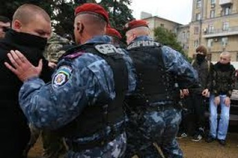 На Євромайдані беркутівці криваво побили та затримали студентів зі Львова