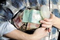На Волині крадій зухвало вихопив гроші з рук пенсіонера