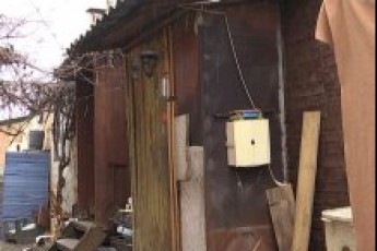 Чоловік облив співмешканку хімічною речовиною і підпалив