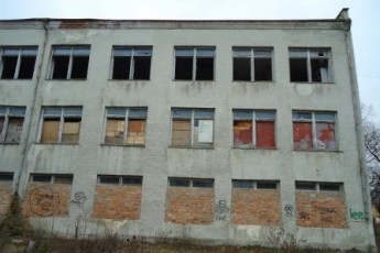 На Волині школа перетворилась у бомжарню