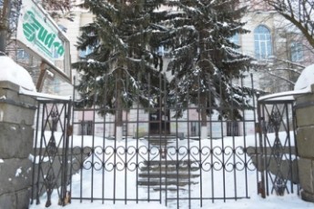 Будинок офіцерів занепадає в самісінькому центрі Луцька
