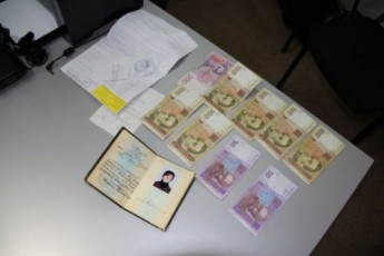 На крадений паспорт шахрайка вміло набрала кредитів