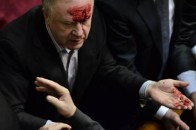 Під час прийняття бюджету депутатам розбили голови та губи, - ЗМІ
