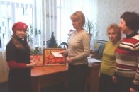 Волинська неповносправна художниця продемонструвала свої роботи у Києві