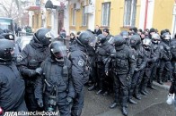«Беркутівцям» дозволили стріляти задля охорони громадського порядку