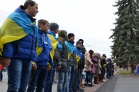 Мета «живого ланцюга» у Луцьку - «неподільна Україна», - активісти