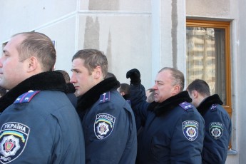 Волинські правоохоронці познімали шапки